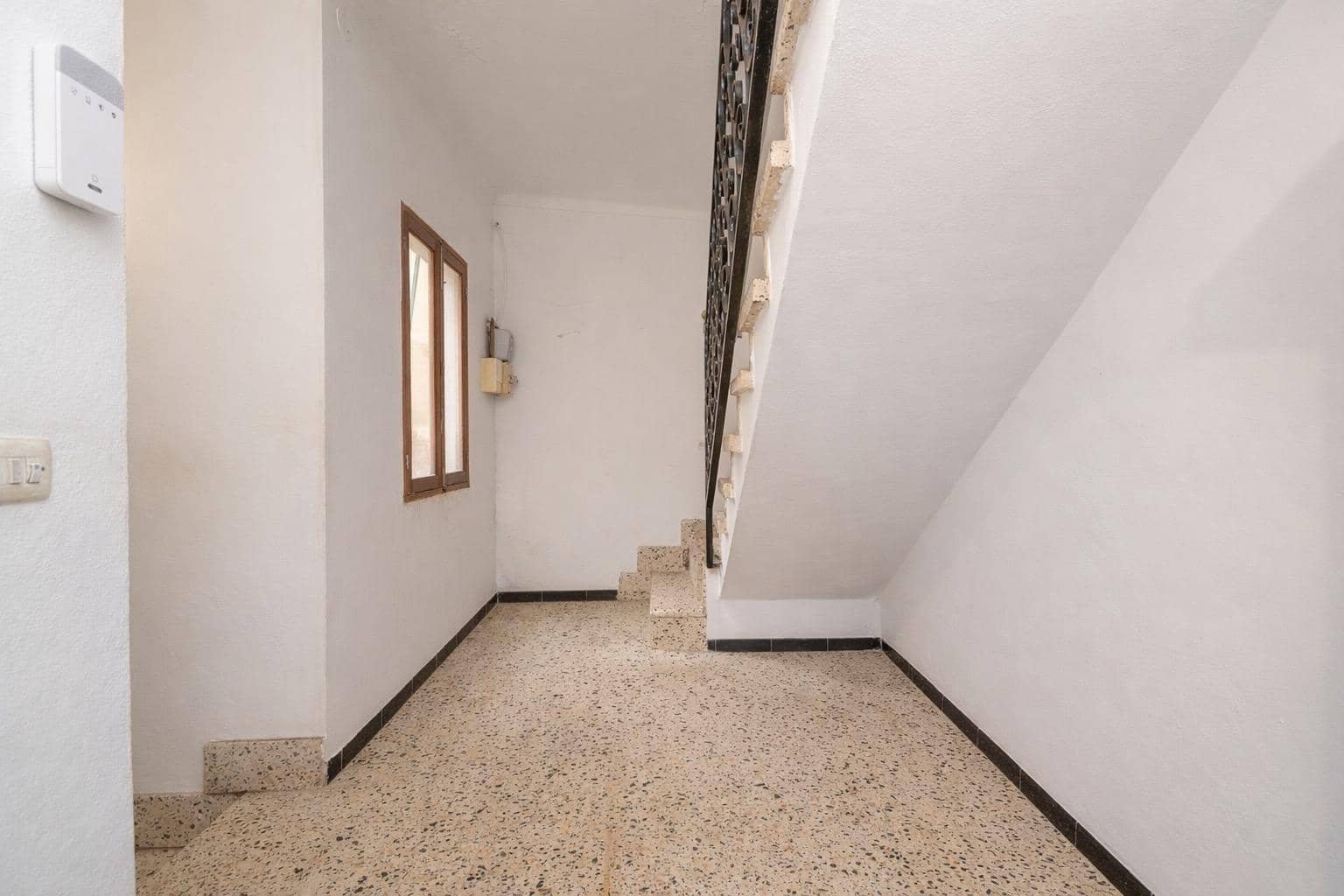 5 soverom Hus til salgs i Lloseta - € 369 000 (Ref: 9659572)