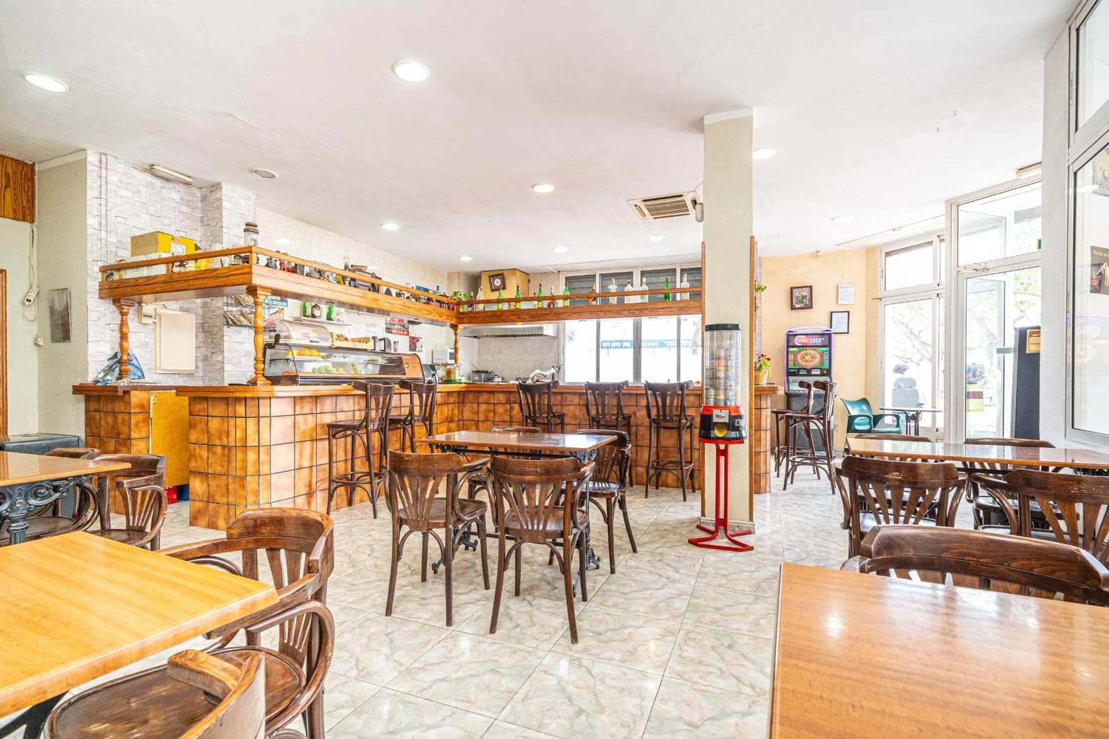 Commercial for rent in Palma de Mallorca - € 1,500 (Ref: 9666739)