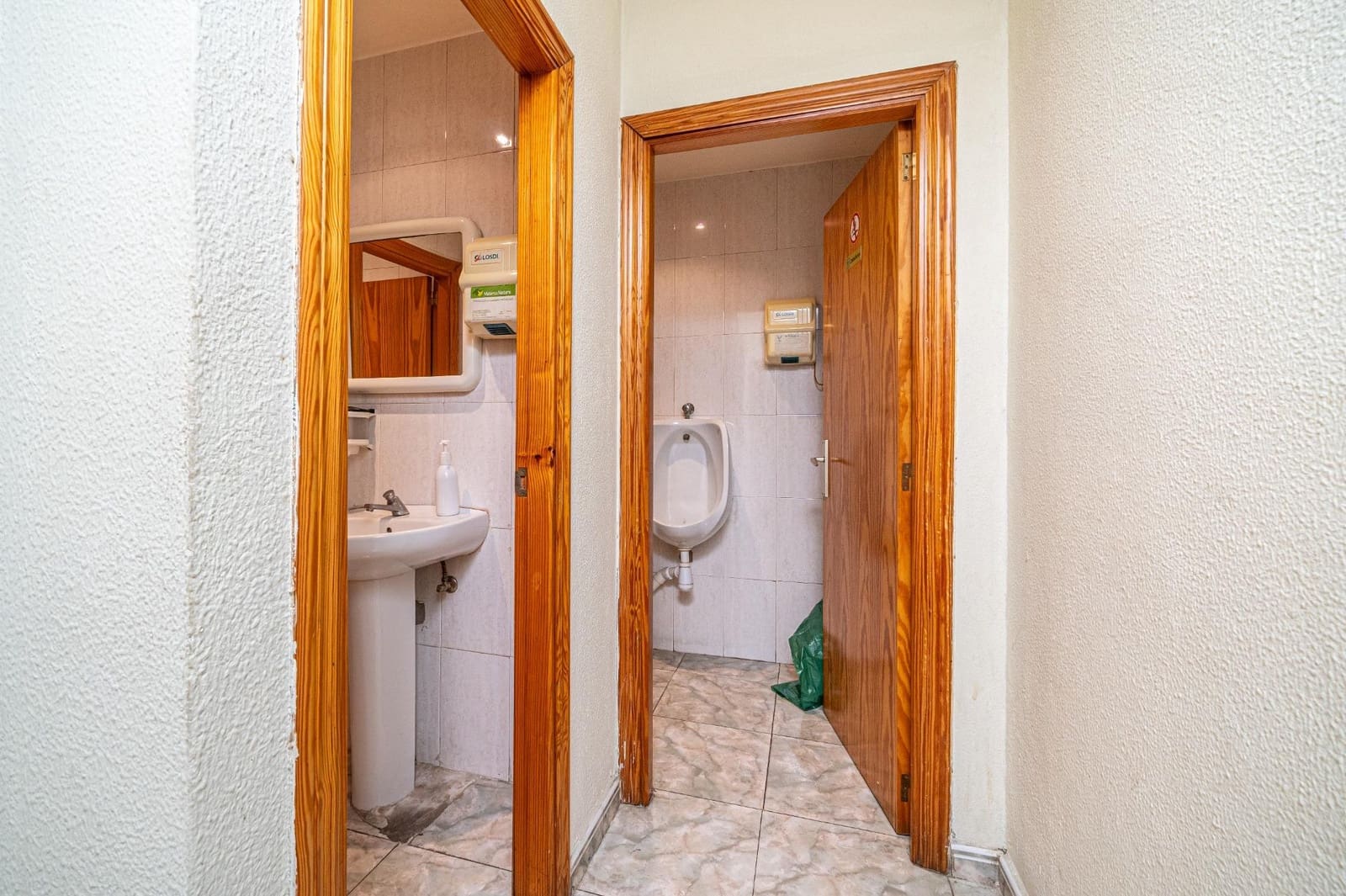 Commercial for rent in Palma de Mallorca - € 1,500 (Ref: 9666739)