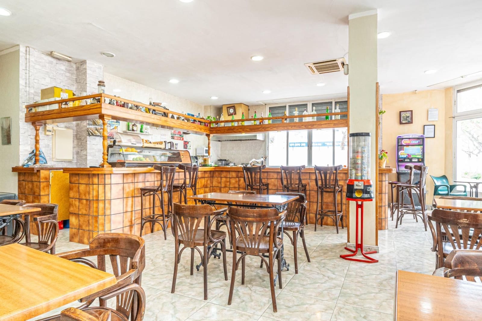 Commercial for rent in Palma de Mallorca - € 1,500 (Ref: 9666739)