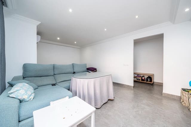 3 bedroom Flat for sale in Cala Ratjada, Capdepera with garage - € 340,000 (Ref: 9679972)