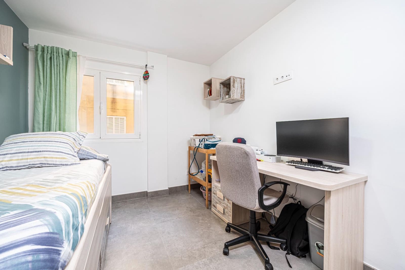 3 bedroom Flat for sale in Cala Ratjada with garage - € 340,000 (Ref: 9679972)