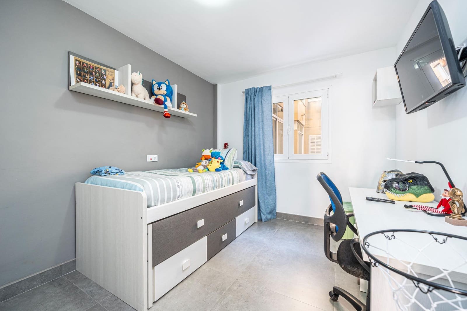 3 bedroom Flat for sale in Cala Ratjada with garage - € 340,000 (Ref: 9679972)