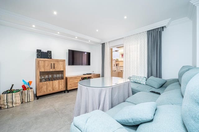 3 bedroom Flat for sale in Cala Ratjada, Capdepera with garage - € 340,000 (Ref: 9679972)