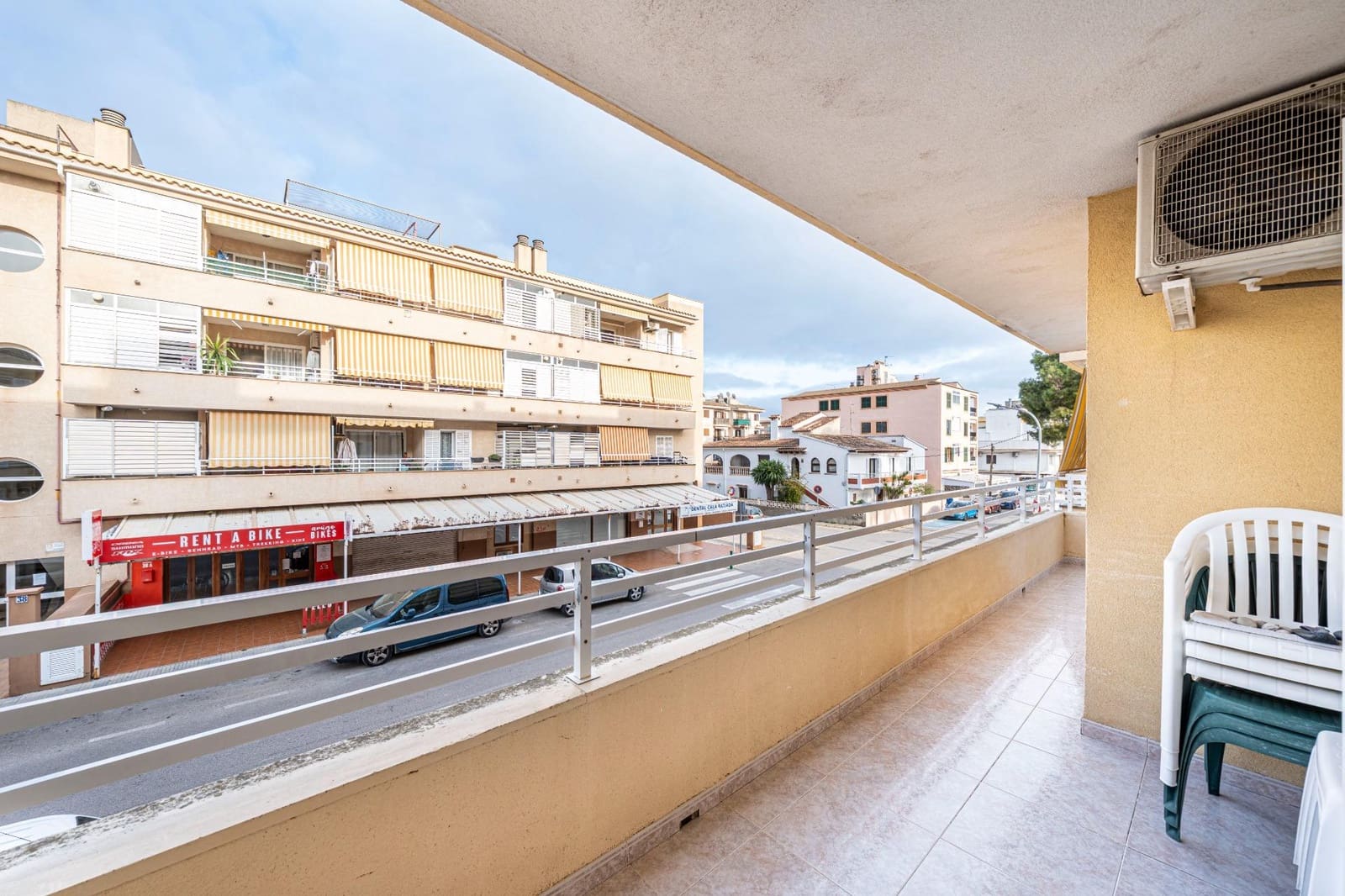 3 bedroom Flat for sale in Cala Ratjada with garage - € 340,000 (Ref: 9679972)