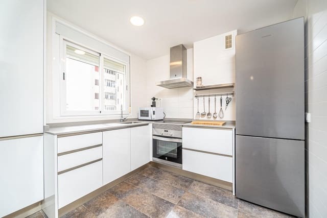 3 sovrum Lägenhet till salu i Palma de Mallorca med garage - 449 000 € (Ref: 9679974)