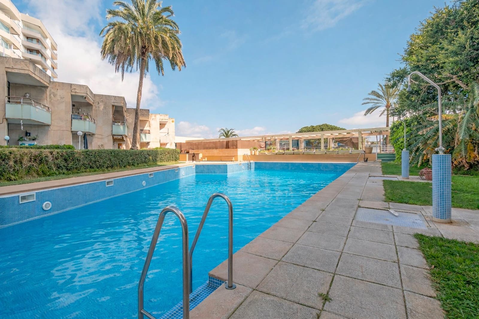 Gewerbe zu verkaufen in Palma de Mallorca mit Pool - 375.000 € (Ref: 9690949)