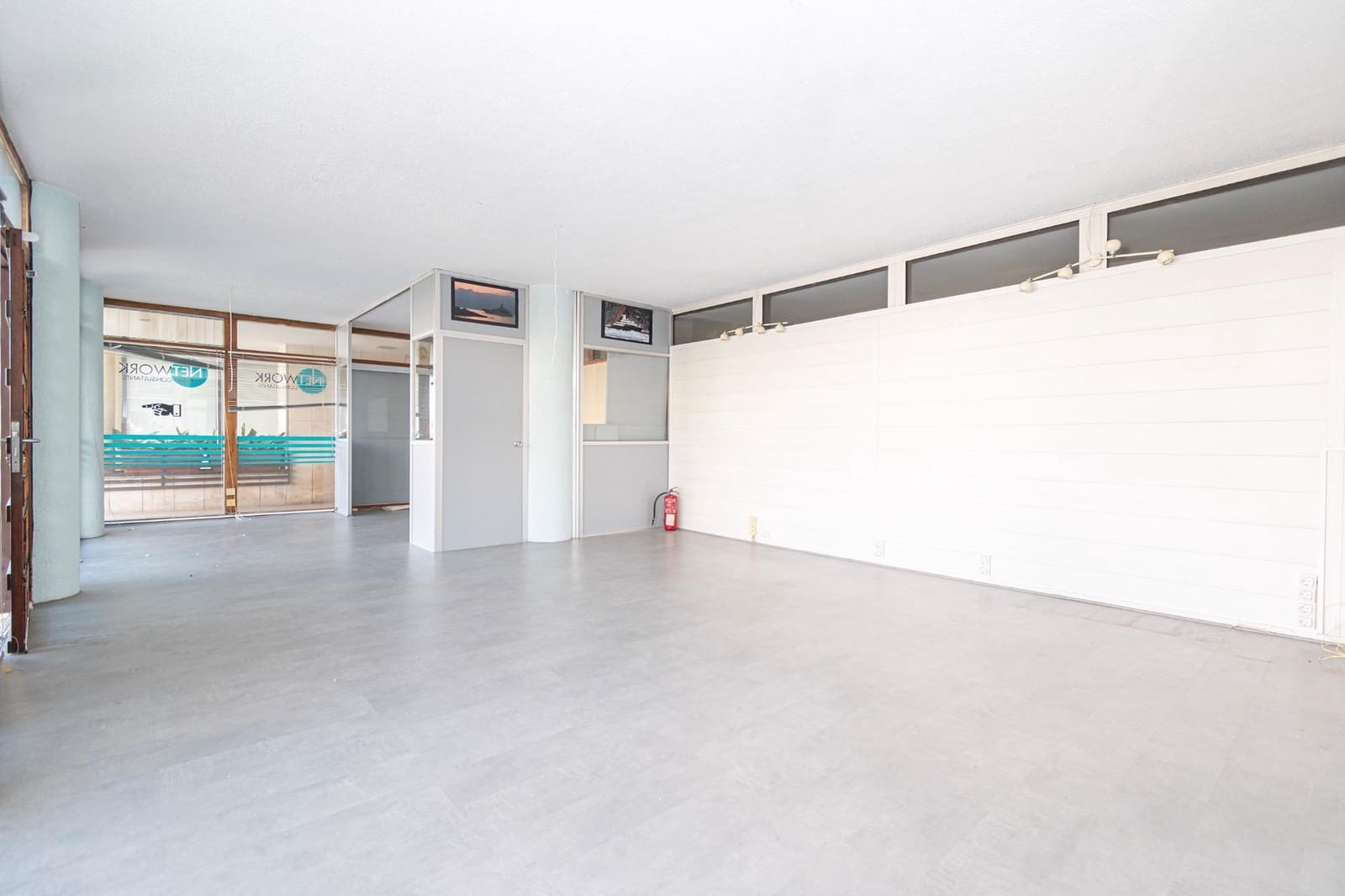 Gewerbe zu verkaufen in Palma de Mallorca mit Pool - 375.000 € (Ref: 9690949)