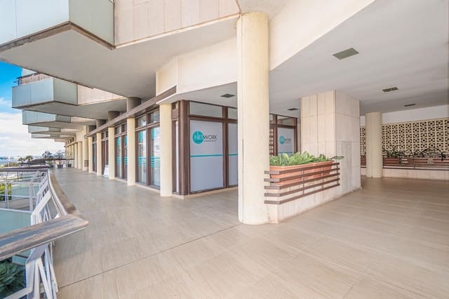 Commercieel te koop in Palma de Mallorca met zwembad - € 375.000 (Ref: 9690949)