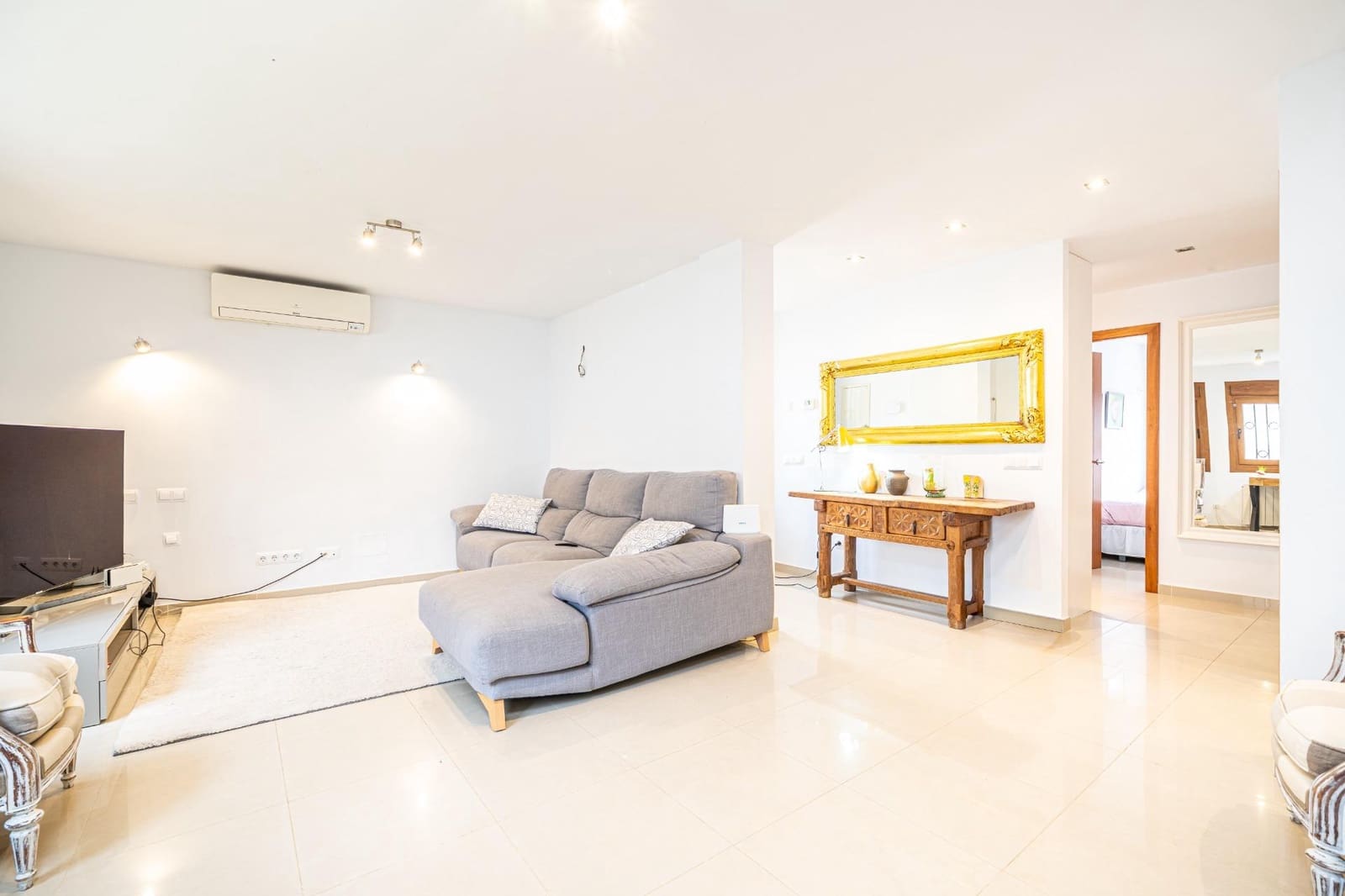 3 bedroom Apartment for sale in Palma de Mallorca with garage - € 690,000 (Ref: 9695500)