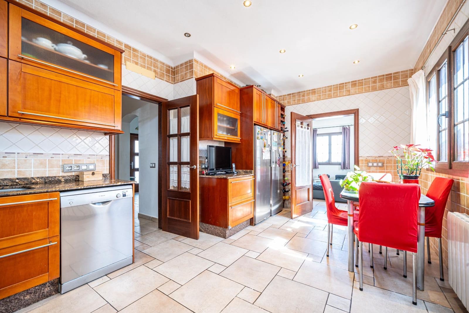 6 bedroom Semi-detached Villa for sale in Santanyi with garage - € 1,390,000 (Ref: 9698910)