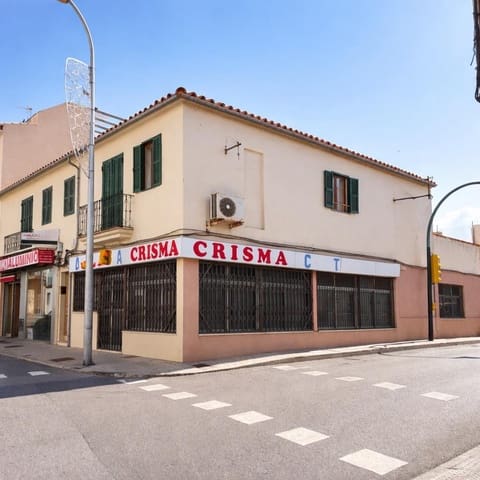 3 bedroom Townhouse for sale in Palma de Mallorca - € 649,000 (Ref: 9720131)