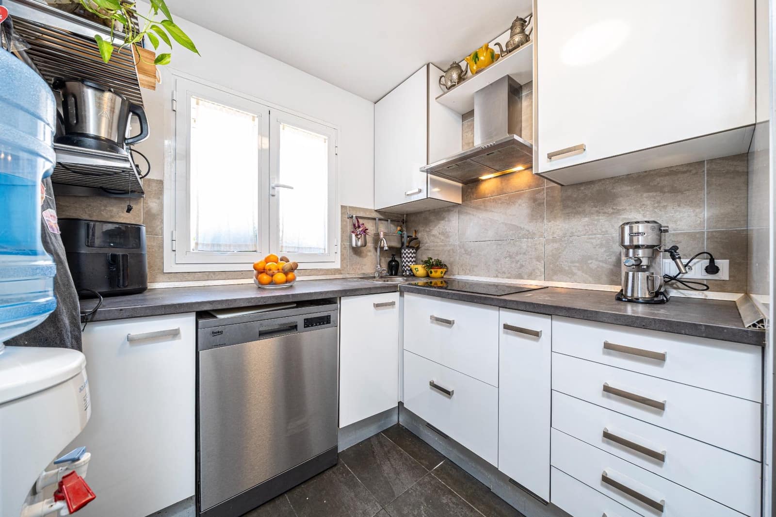 2 bedroom Flat for sale in Cala Bona - € 279,900 (Ref: 9726784)