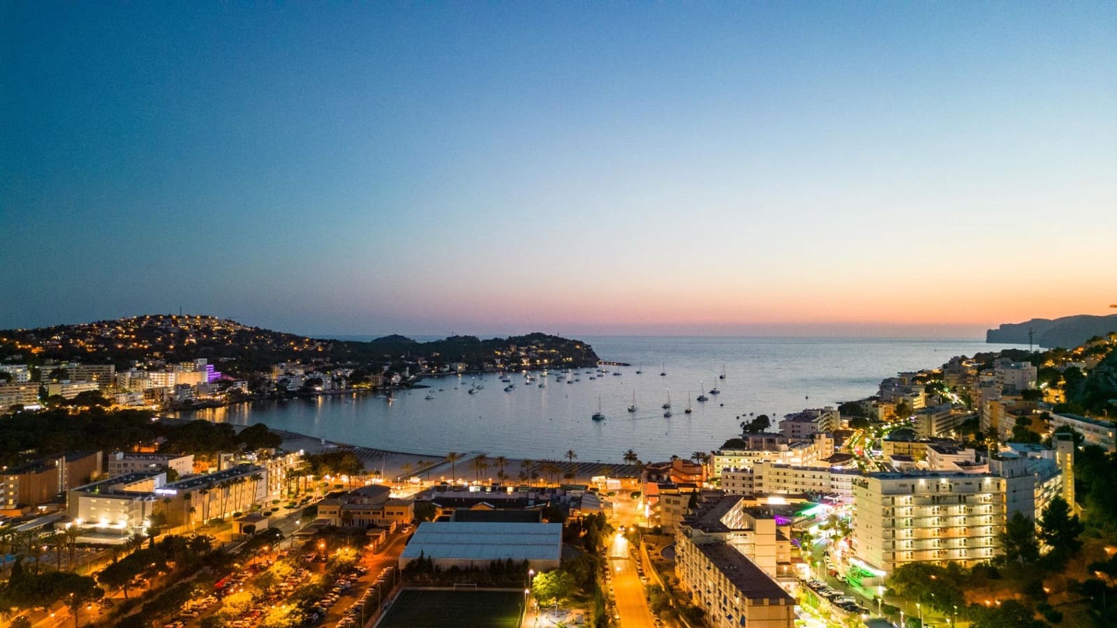 Commercial for sale in Santa Ponsa - € 149,000 (Ref: 9726785)