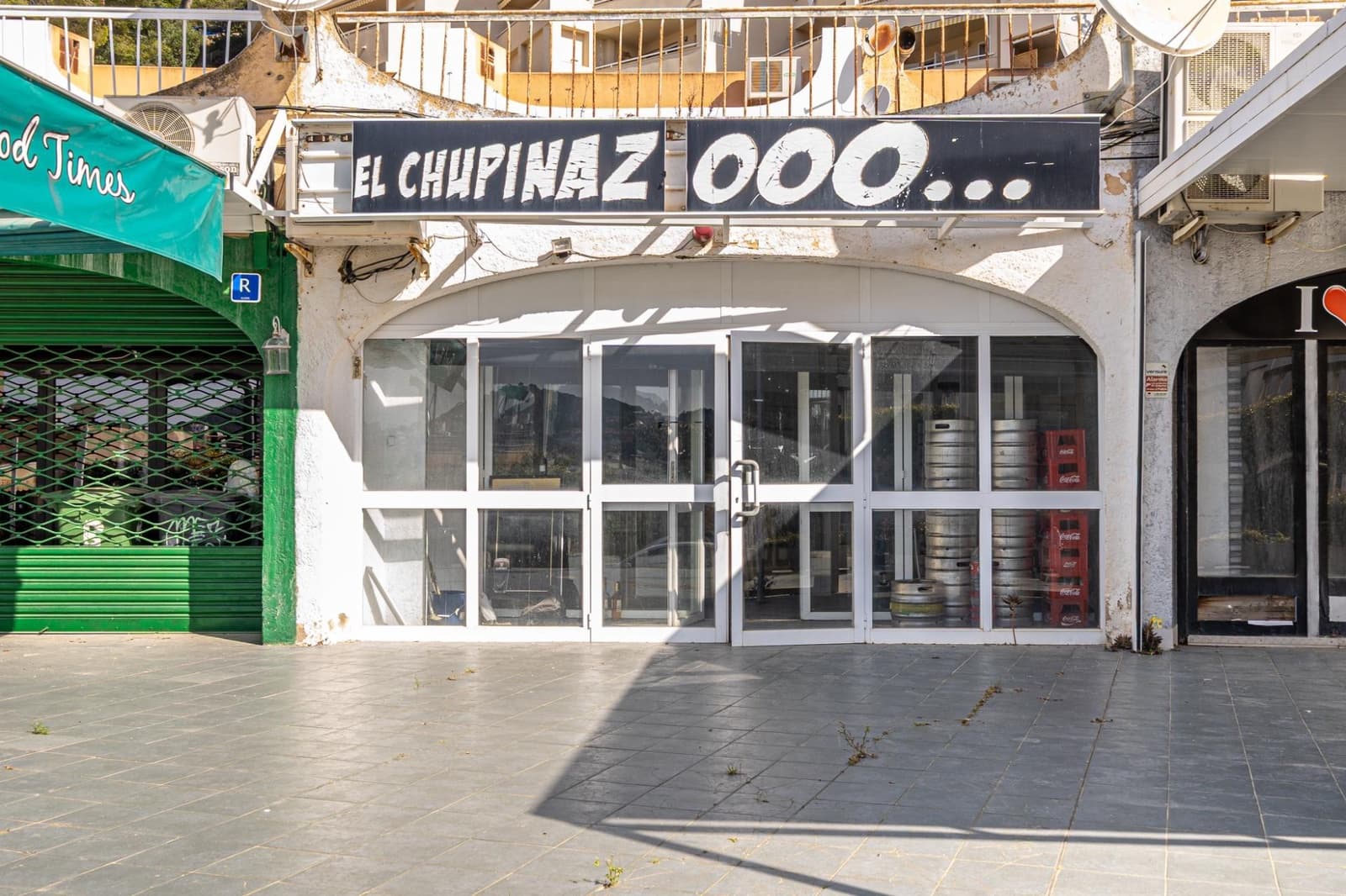 Commercial for sale in Santa Ponsa - € 139,900 (Ref: 9726785)