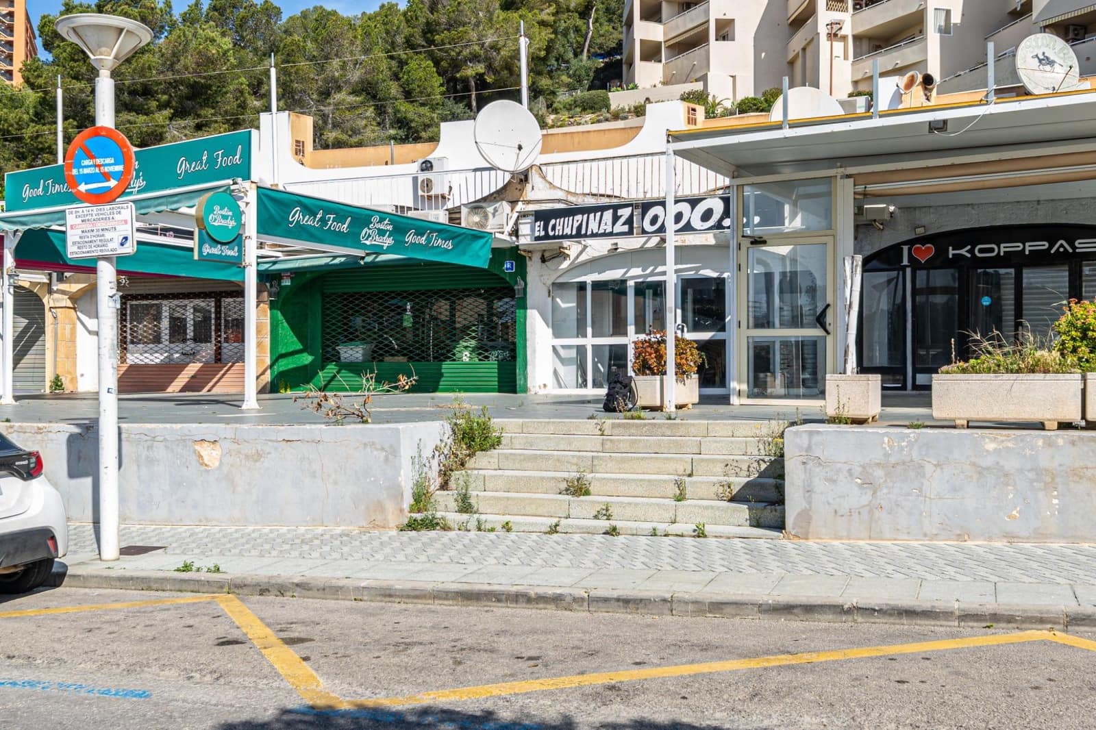 Commercial for sale in Santa Ponsa - € 139,900 (Ref: 9726785)
