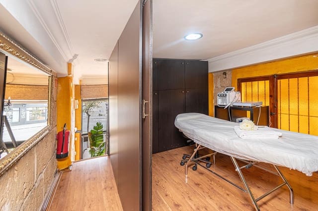 3 soveværelse Erhverv til salg i Santa Catalina, Palma de Mallorca - € 350.000 (Ref: 9732377)