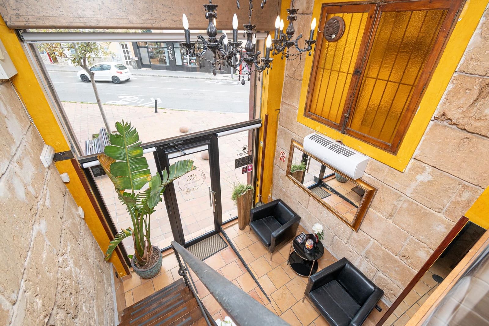 3 bedroom Commercial for sale in Palma de Mallorca - € 350,000 (Ref: 9732377)