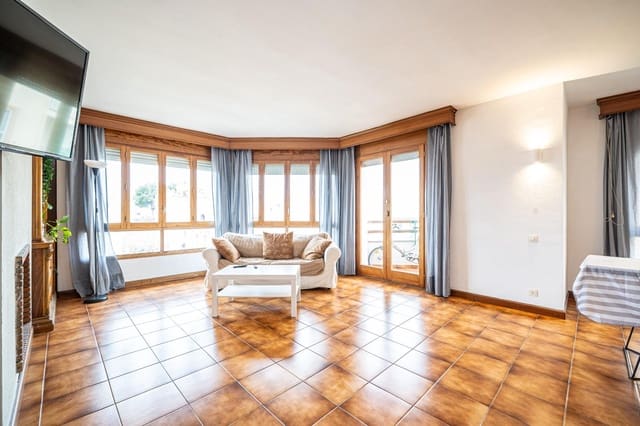 5 soveværelse Penthouse til salg i Santa Catalina, Palma de Mallorca med garage - € 649.900 (Ref: 9752178)