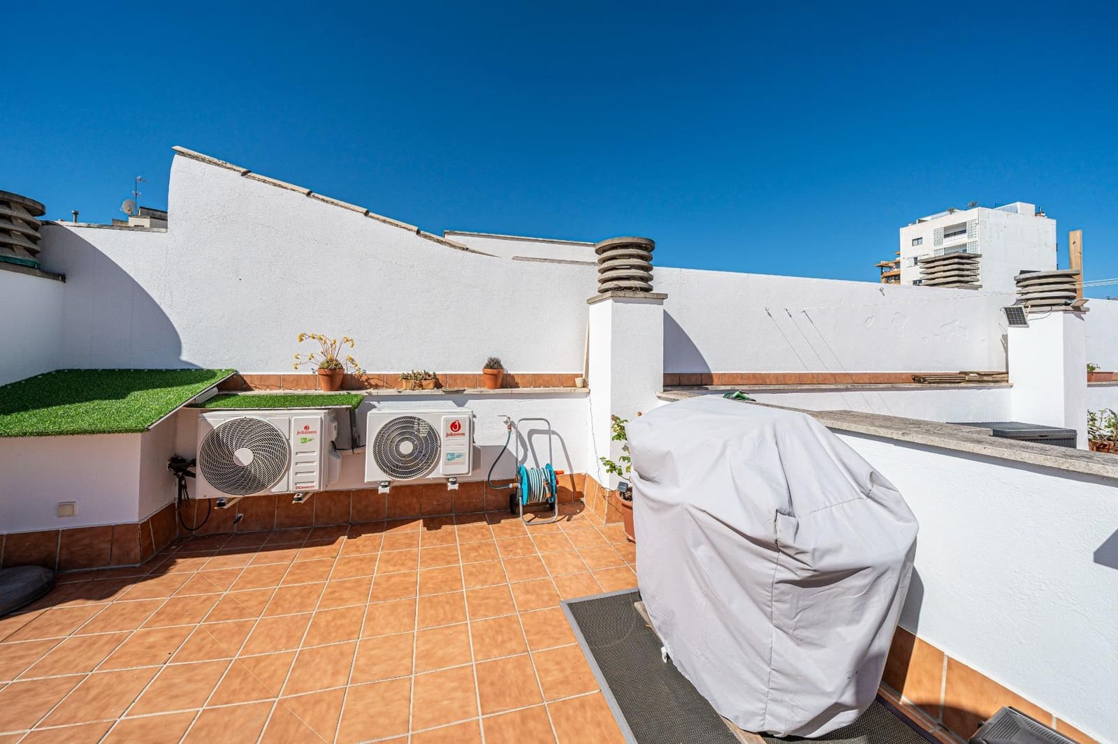 2 bedroom Flat for sale in Inca with garage - € 280,000 (Ref: 9785989)