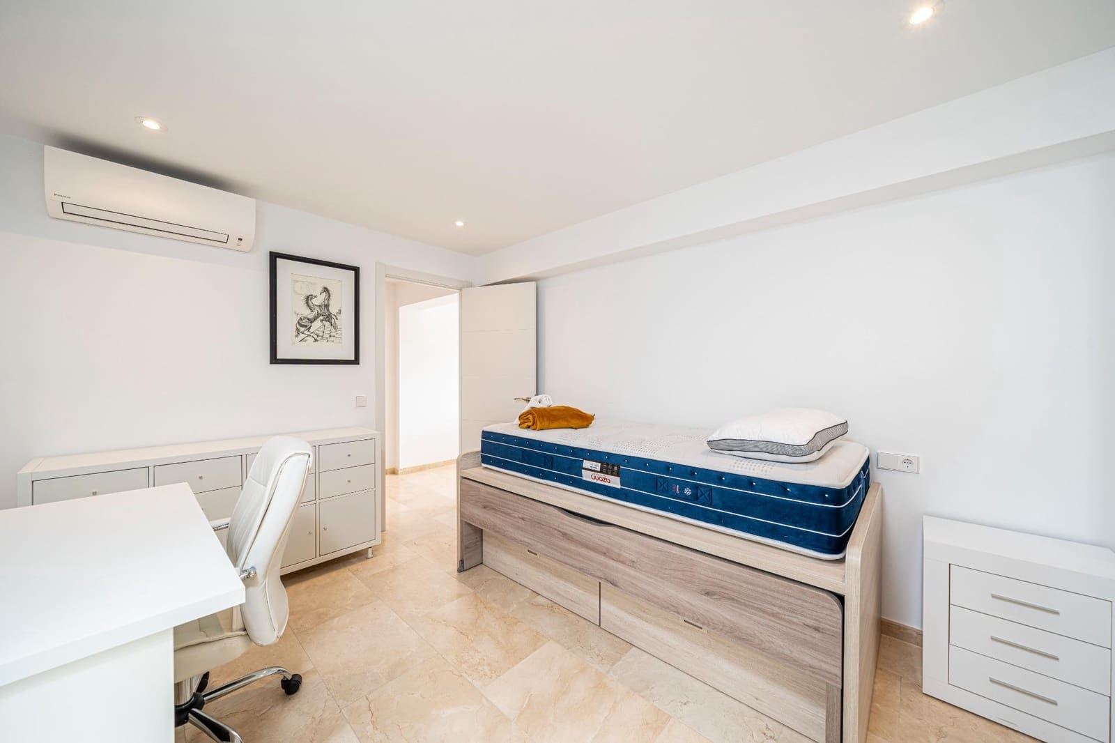 2 soveværelse Lejlighed til leje i Santa Ponsa med swimmingpool garage - € 2.300 (Ref: 9806605)