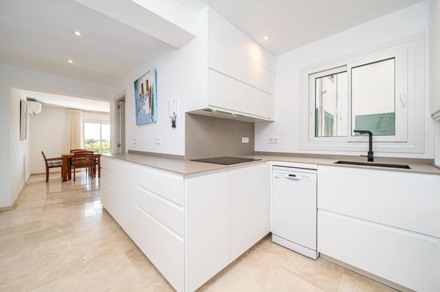 2 soveværelse Lejlighed til leje i Santa Ponsa, Calvià med swimmingpool garage - € 2.300 (Ref: 9806605)