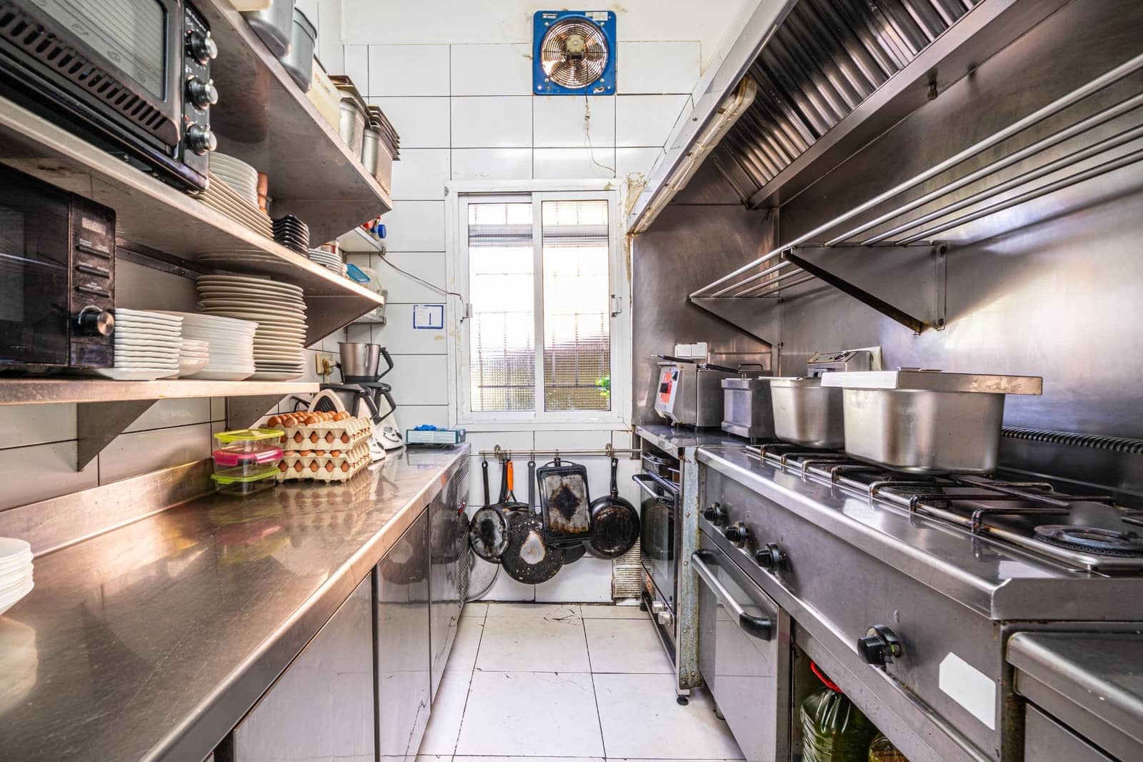 Entreprise à louer à Son Ferriol - 1 300 € (Ref: 9812280)
