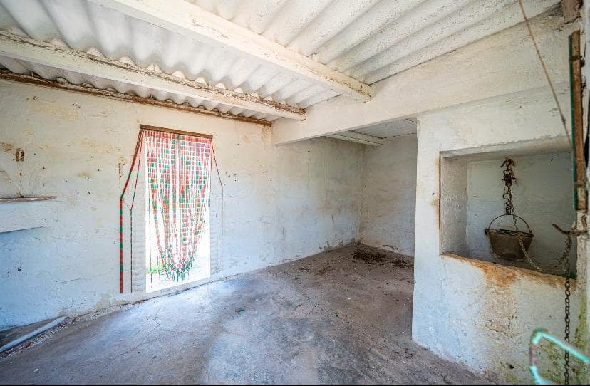 Finca/Country House for sale in Manacor - € 180,000 (Ref: 9820347)