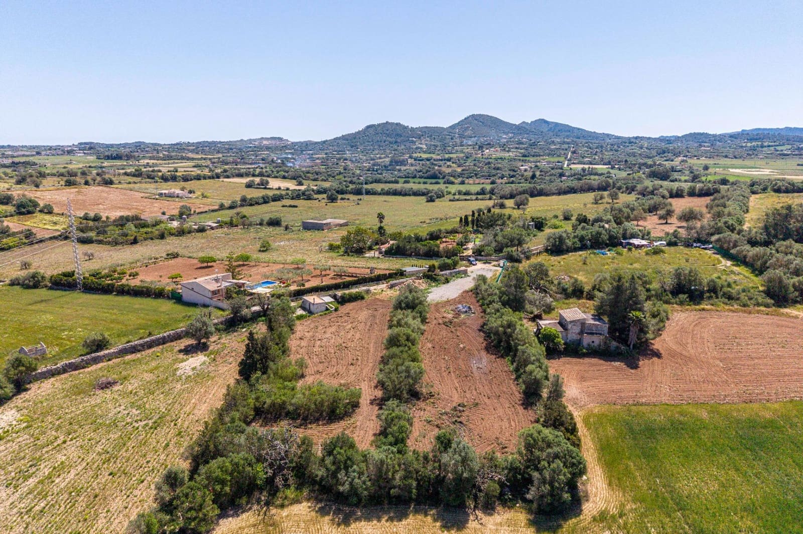 Finca/Country House for sale in Manacor - € 180,000 (Ref: 9820347)