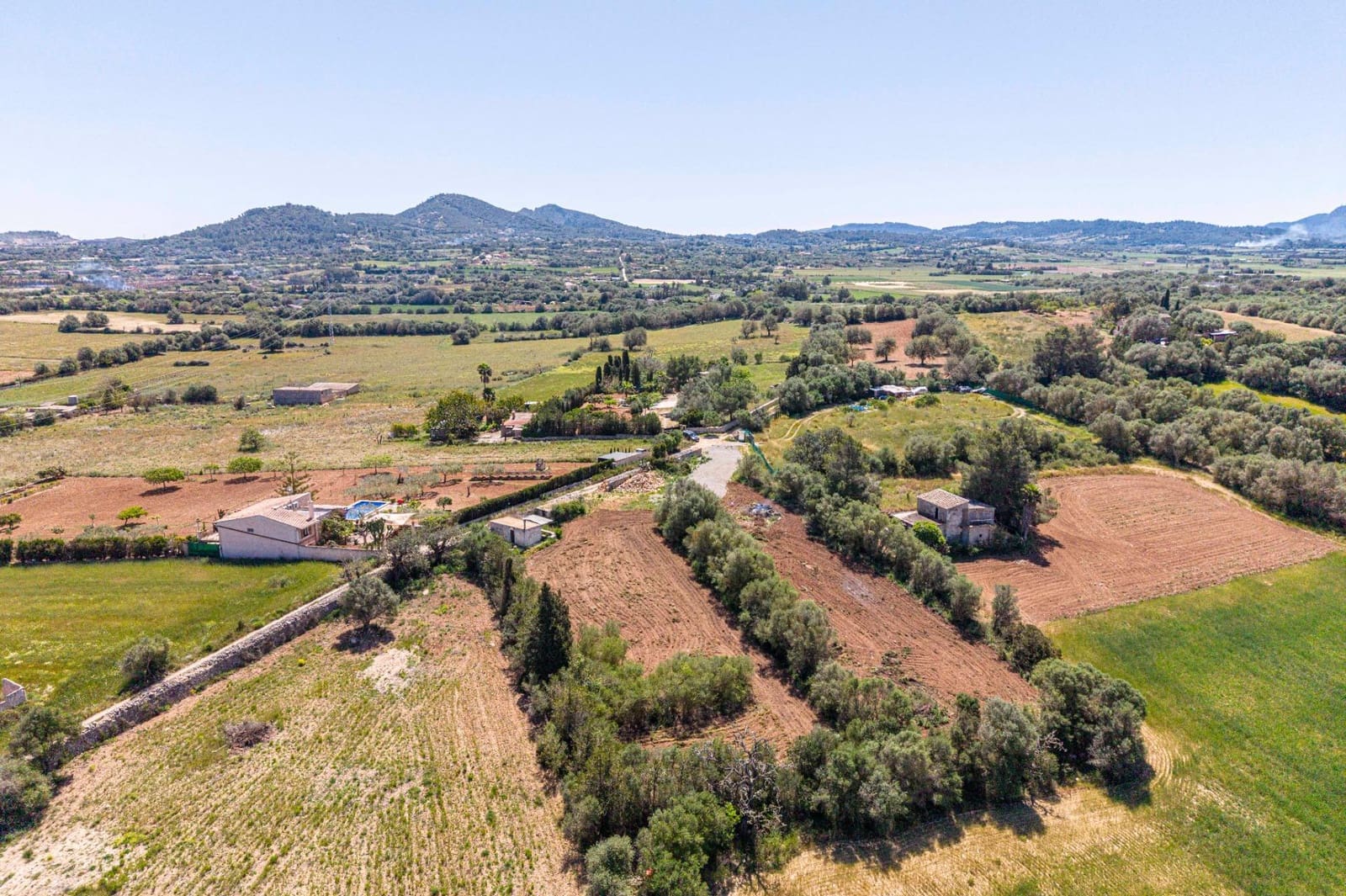 Finca/Country House for sale in Manacor - € 180,000 (Ref: 9820347)