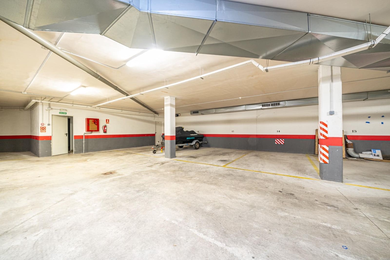 Garage zu vermieten in Coll d'en Rabassa - 120 € (Ref: 9833845)