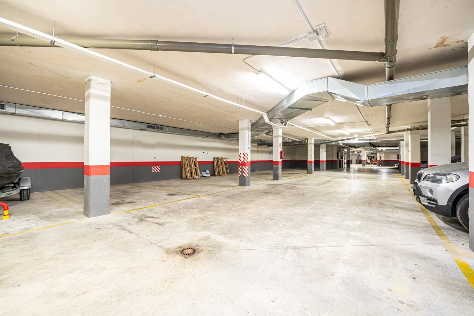 Garage zu vermieten in Coll d'en Rabassa - 120 € (Ref: 9833845)
