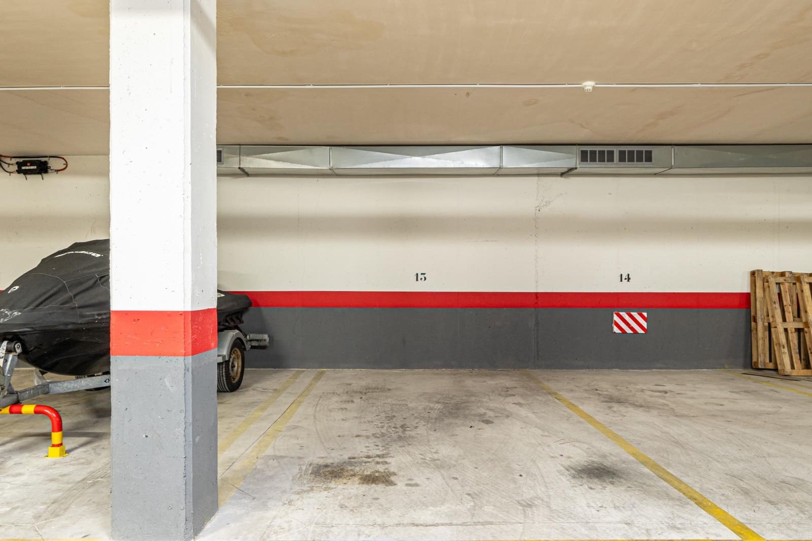 Garage zu vermieten in Coll d'en Rabassa - 120 € (Ref: 9833845)
