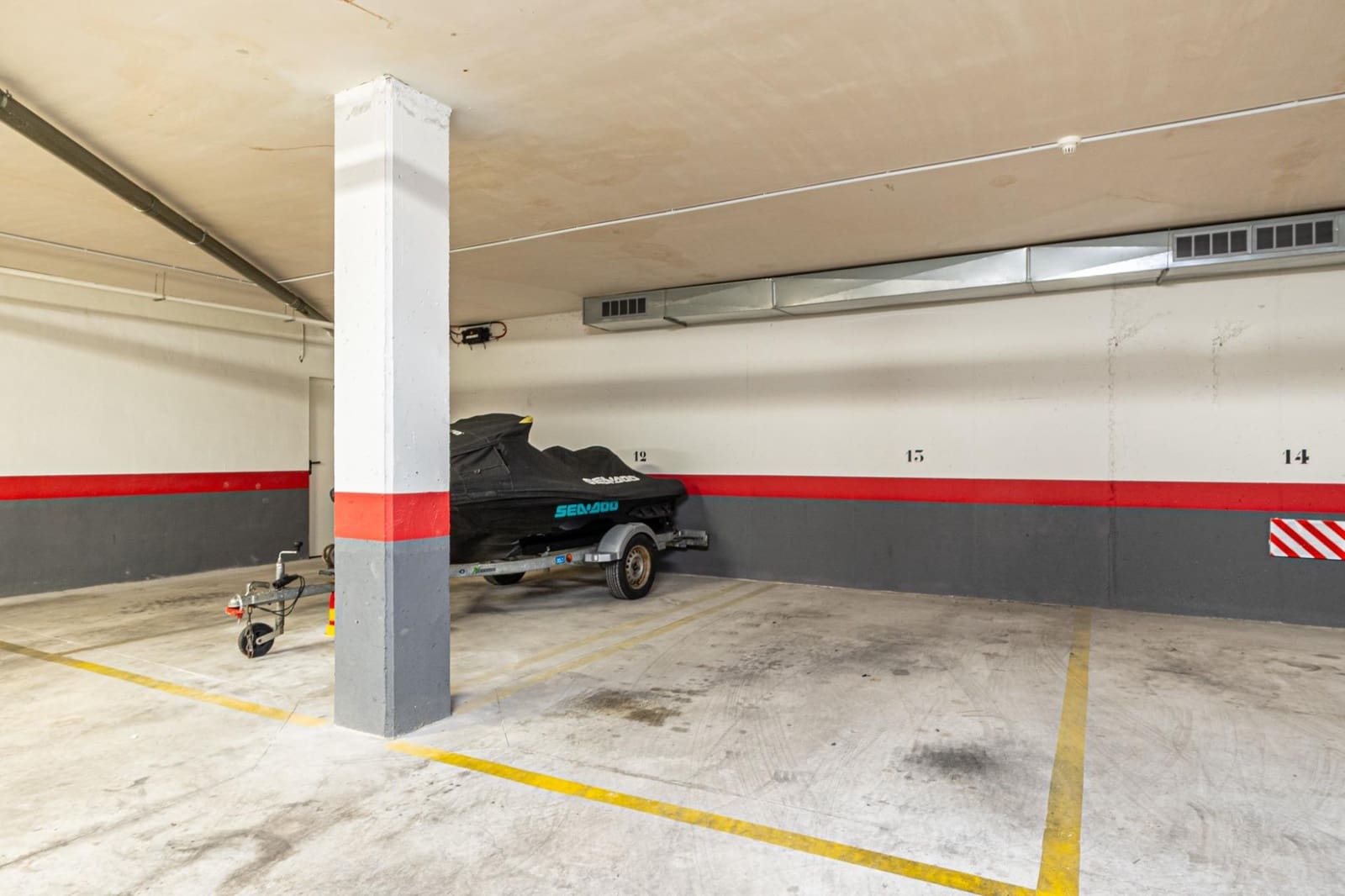 Garage zu vermieten in Coll d'en Rabassa - 120 € (Ref: 9833845)