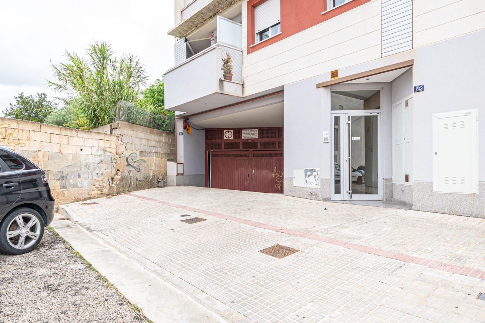 Garage zu vermieten in Coll d'en Rabassa - 120 € (Ref: 9833845)