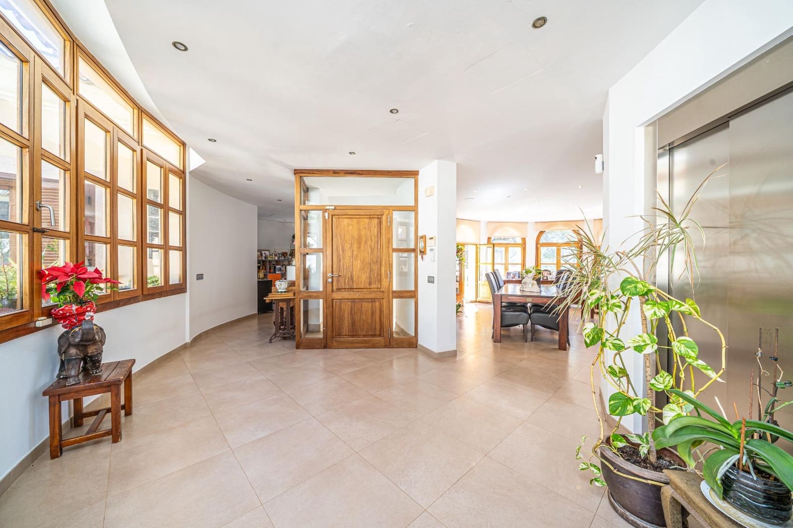 5 bedroom Villa for sale in Peguera / Paguera with pool garage - € 1,800,000 (Ref: 9839466)
