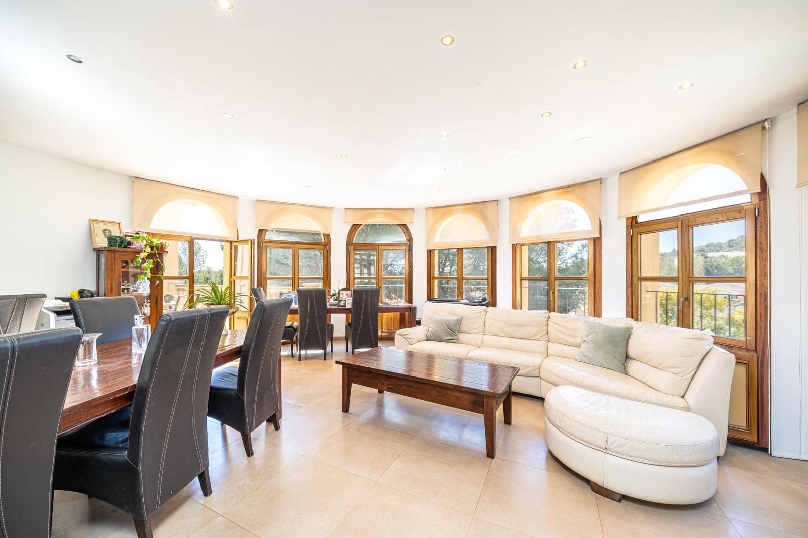 5 bedroom Villa for sale in Peguera / Paguera with pool garage - € 1,800,000 (Ref: 9839466)