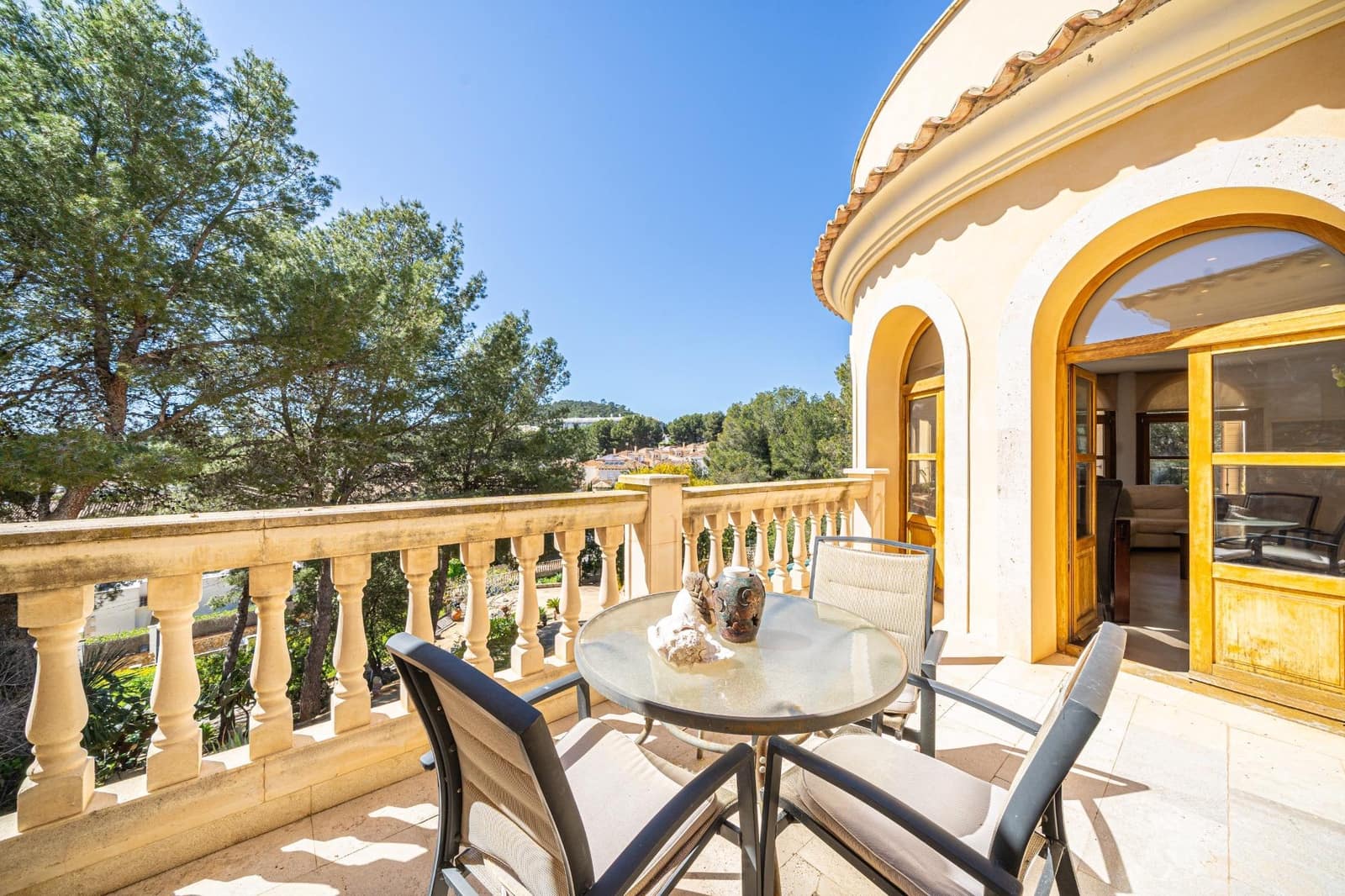 5 bedroom Villa for sale in Peguera / Paguera with pool garage - € 1,800,000 (Ref: 9839466)