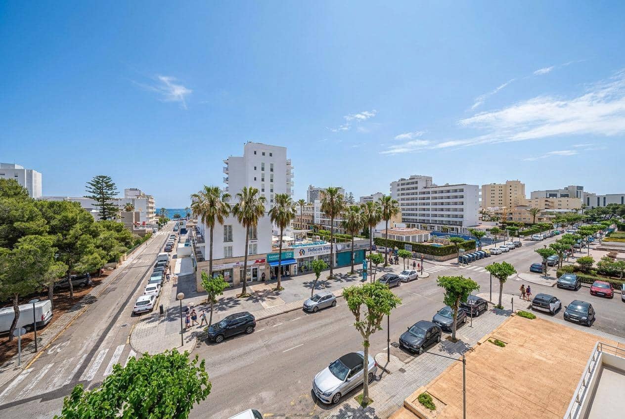 2 bedroom Flat for sale in Sant Llorenc des Cardassar - € 299,900 (Ref: 9839468)