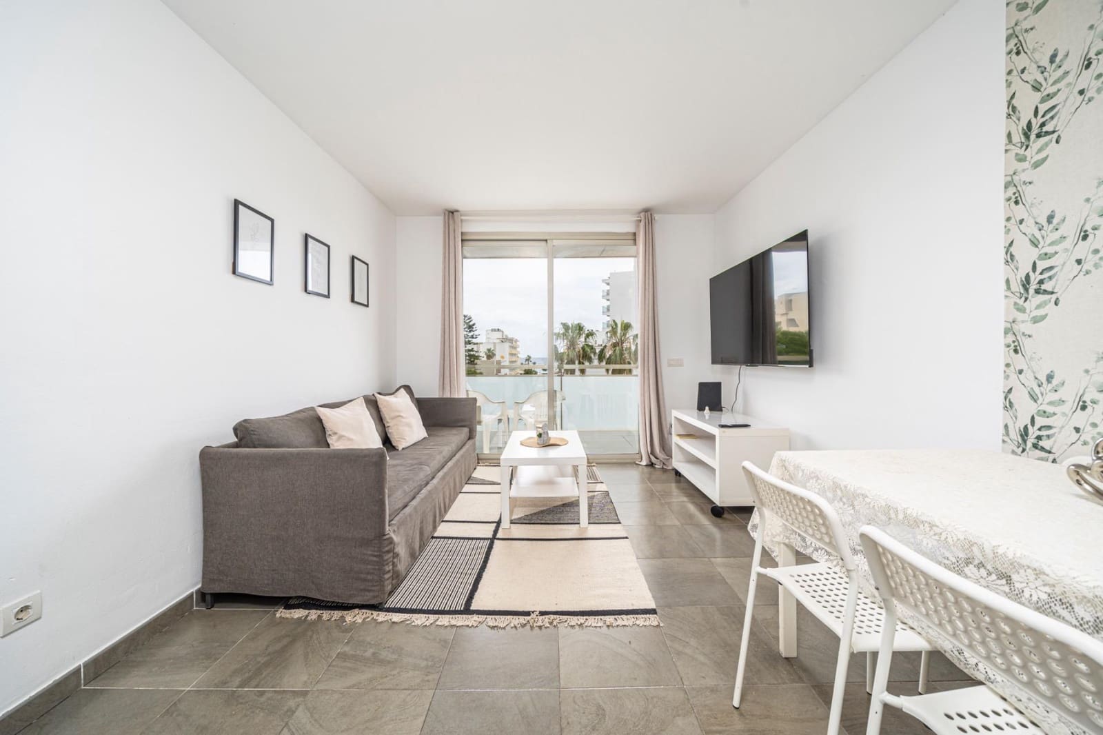 2 bedroom Flat for sale in Sant Llorenc des Cardassar - € 299,900 (Ref: 9839468)