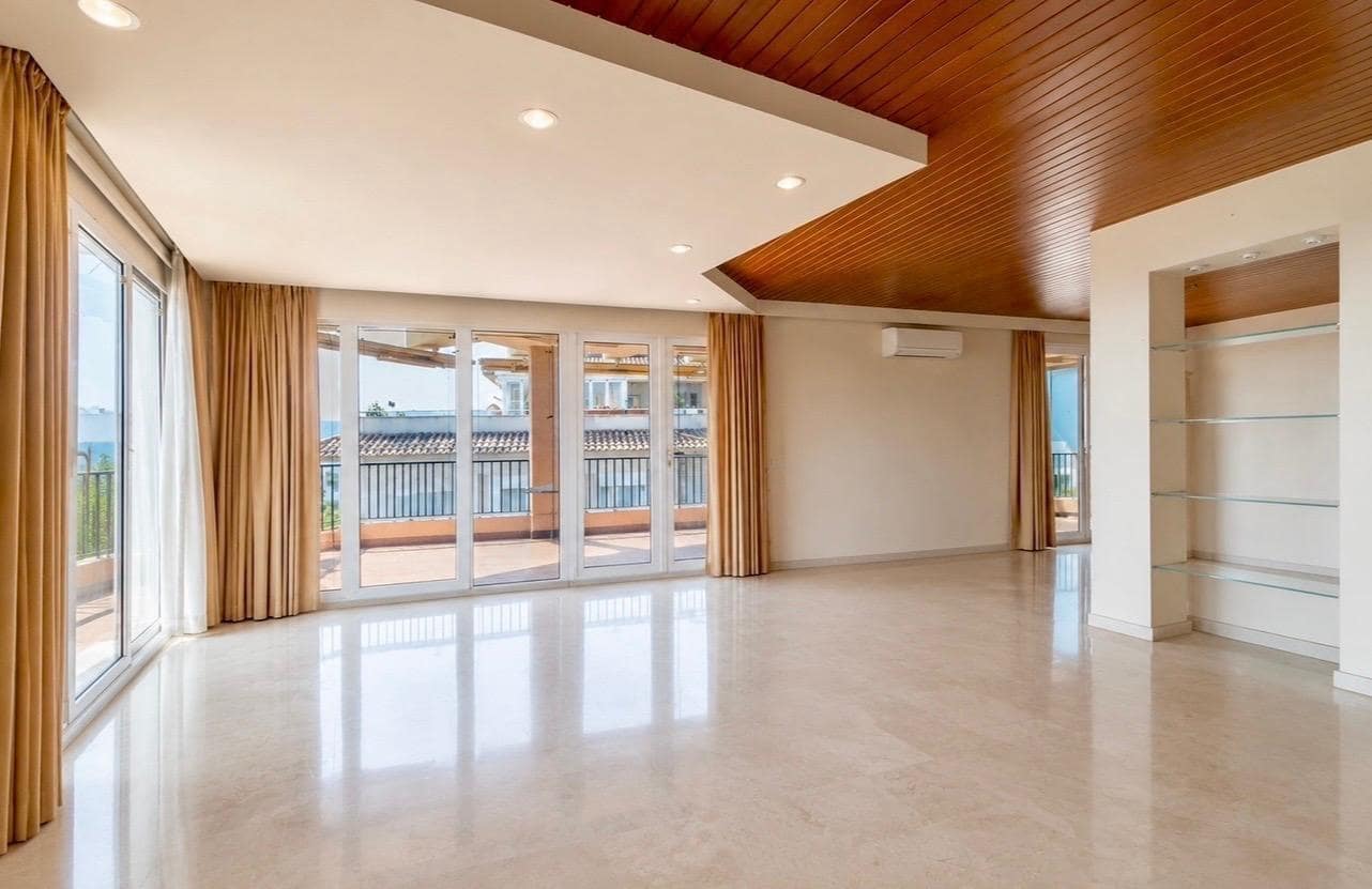 4 slaapkamer Penthouse te koop in Palma de Mallorca met garage - € 780.000 (Ref: 9882051)