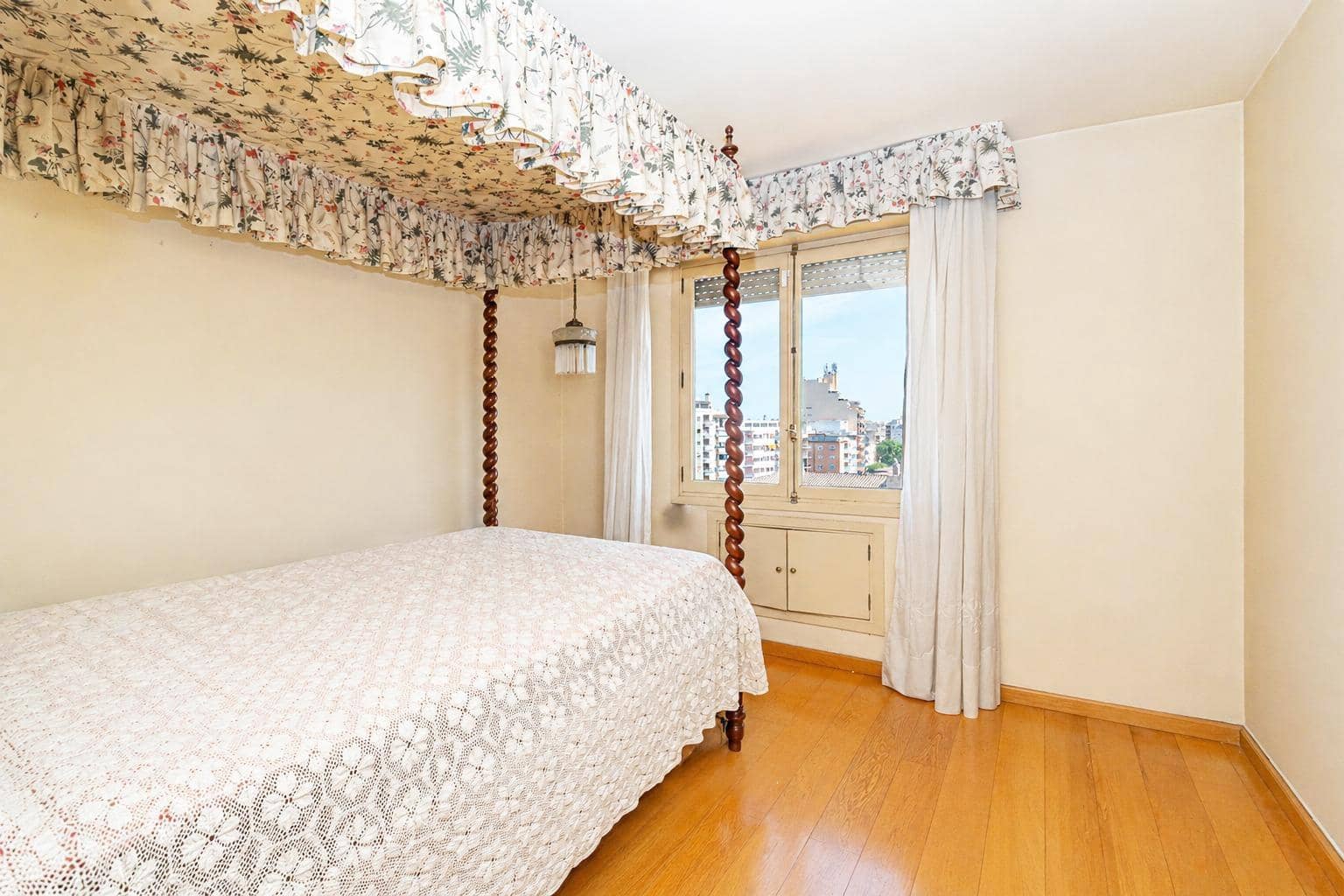 4 slaapkamer Penthouse te koop in Palma de Mallorca met garage - € 780.000 (Ref: 9882051)