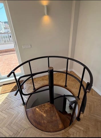 4 sovrum Lägenhet att hyra i Santa Catalina, Palma de Mallorca med garage - 2 500 € (Ref: 9904153)