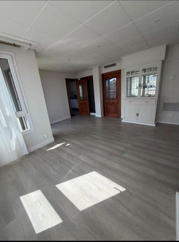 4 sovrum Lägenhet att hyra i Santa Catalina, Palma de Mallorca med garage - 2 500 € (Ref: 9904153)