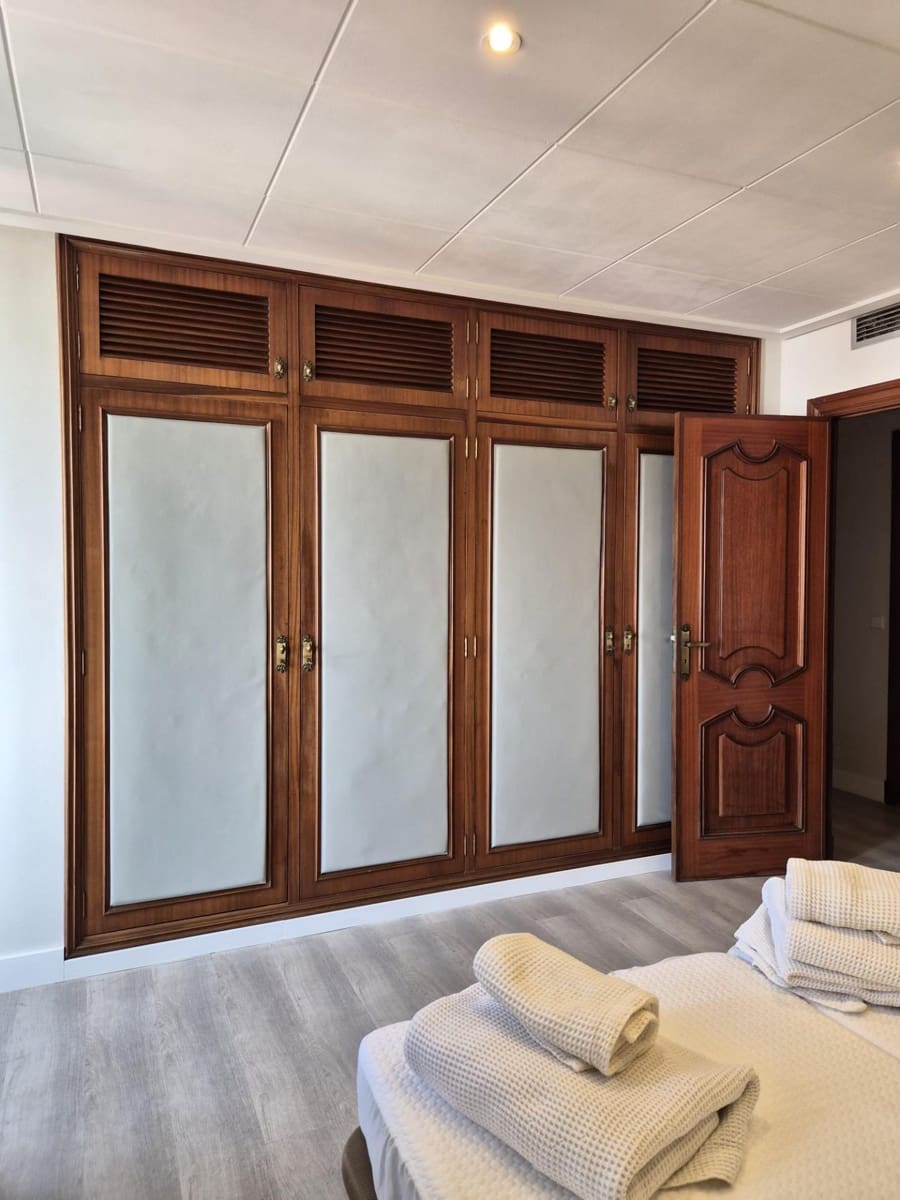 3 bedroom Flat for rent in Palma de Mallorca - € 2,500 (Ref: 9904153)