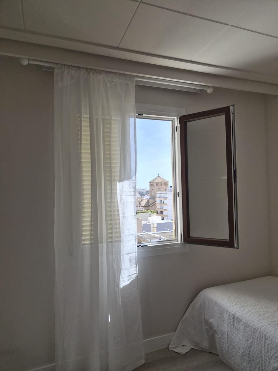 3 bedroom Flat for rent in Palma de Mallorca - € 2,500 (Ref: 9904153)