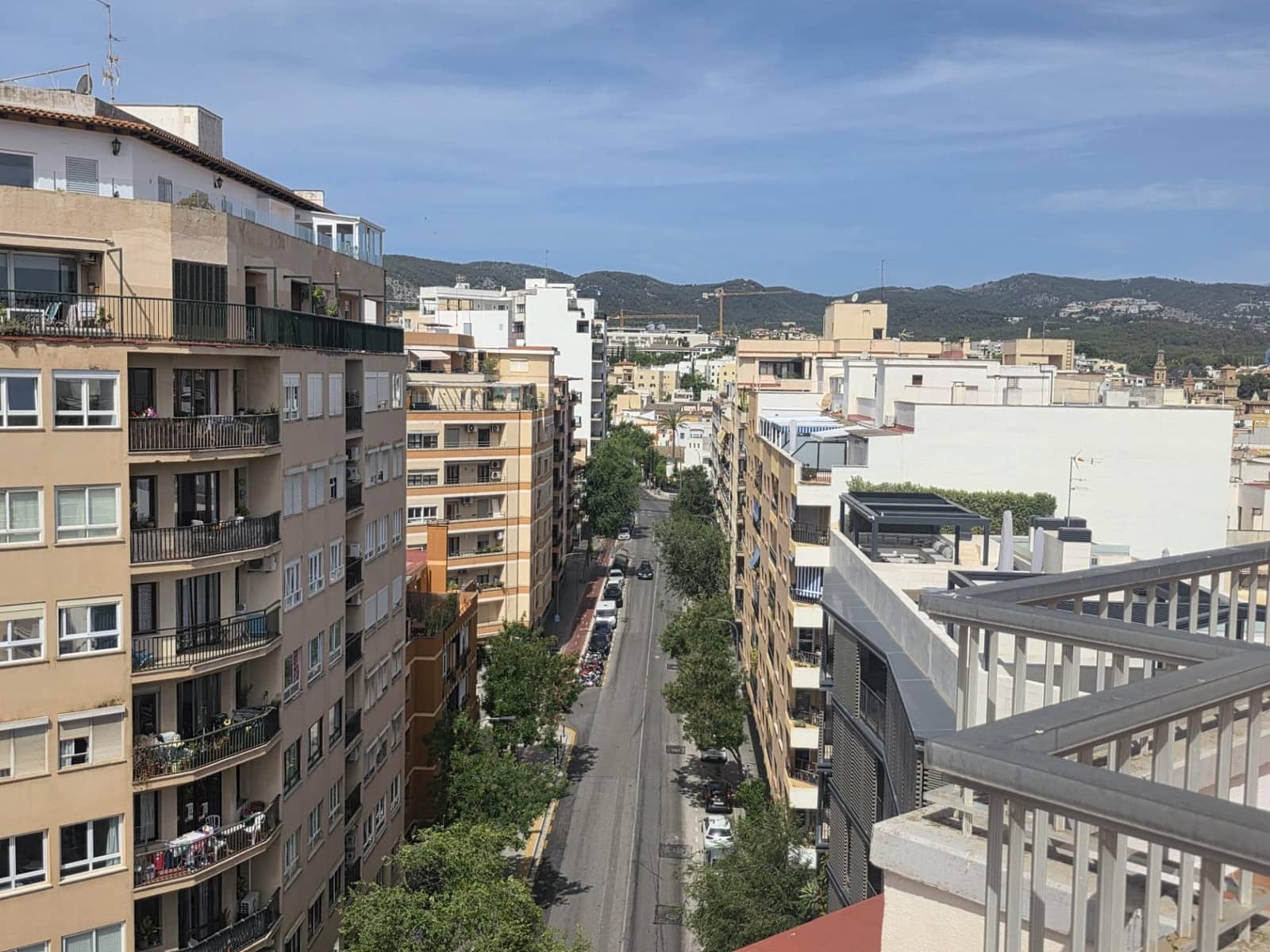 3 bedroom Flat for rent in Palma de Mallorca - € 2,500 (Ref: 9904153)