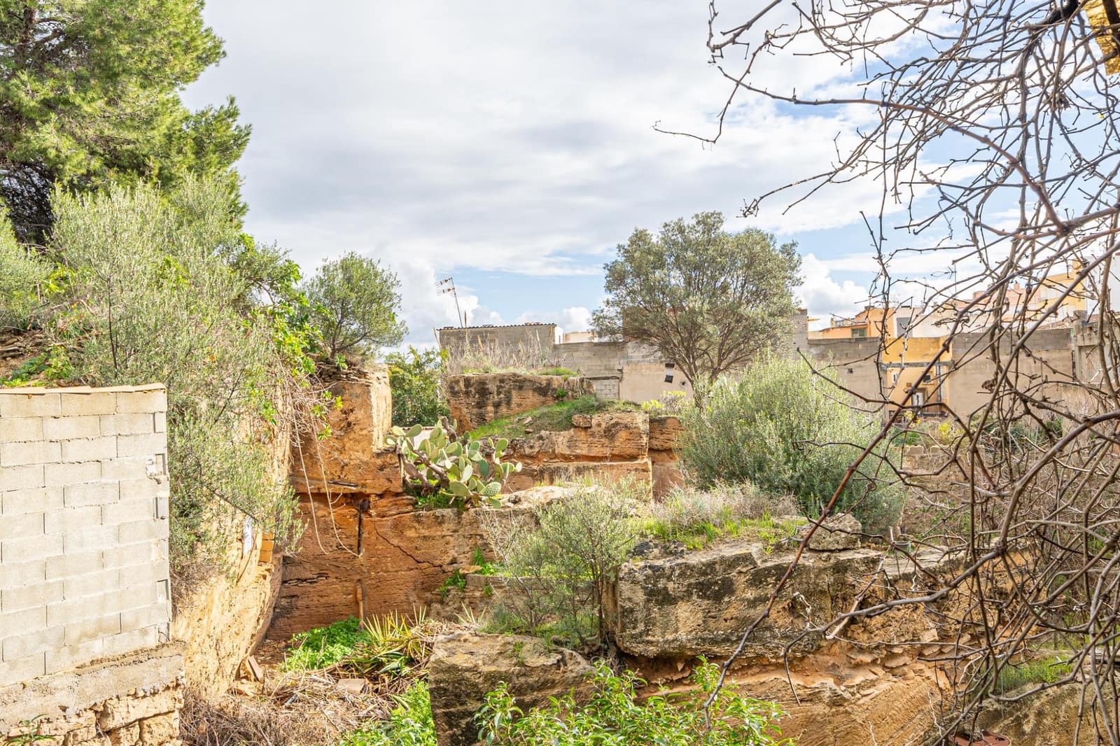 Byggegrund til salg i Coll d'en Rabassa - € 800.000 (Ref: 9922456)