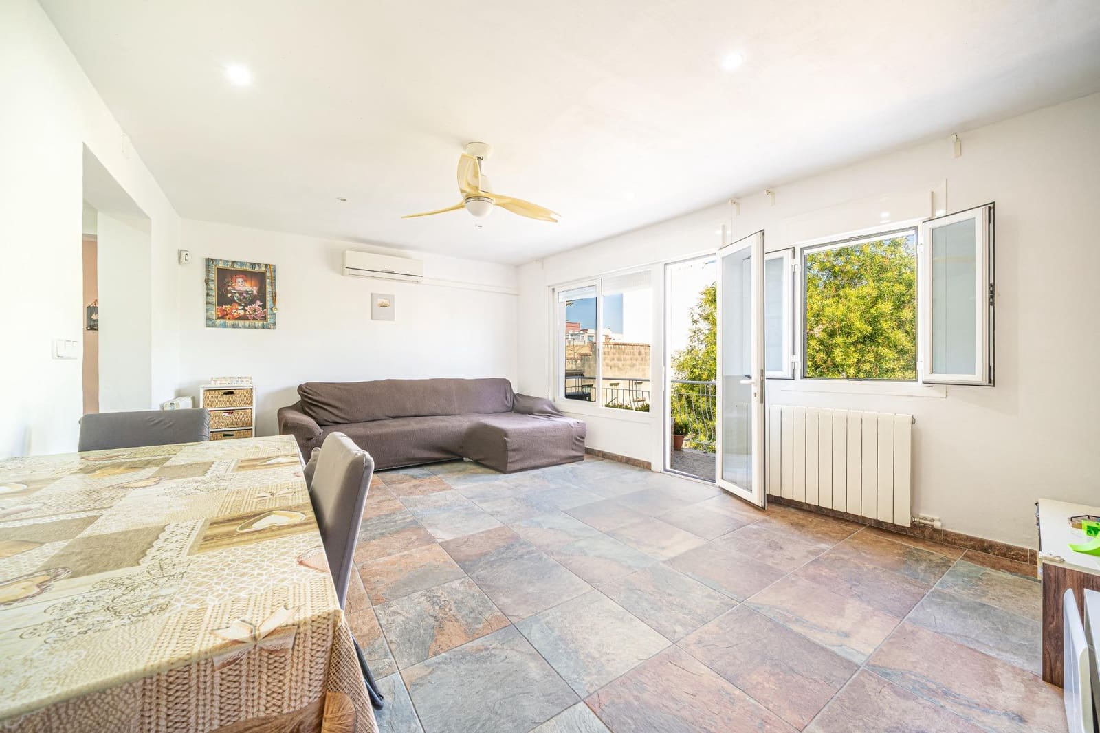 2 bedroom Flat for sale in Palma de Mallorca - € 270,000 (Ref: 9929522)