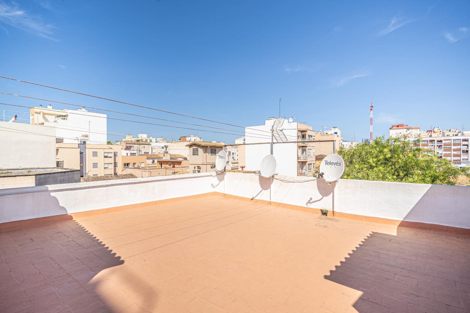 2 bedroom Flat for sale in Palma de Mallorca - € 270,000 (Ref: 9929522)